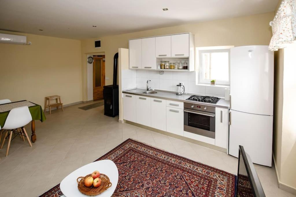 Apartment Old Town - Bambo Knin Buitenkant foto